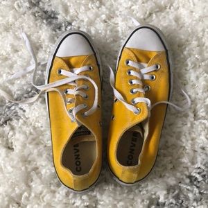 Yellow vintage converse